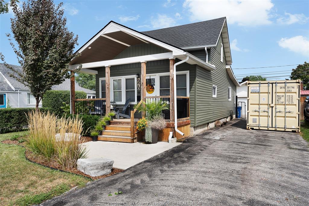 970-eastlawn-avenue-windsor-ontario-26021656