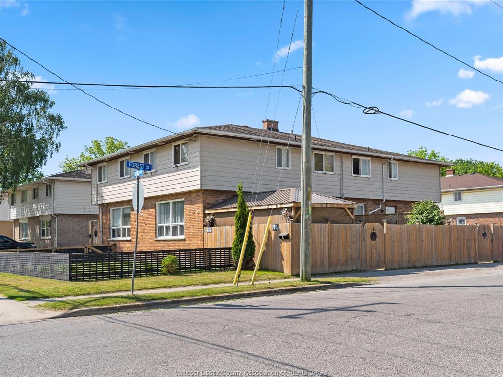 22-taylor-avenue-chatham-ontario-26021658