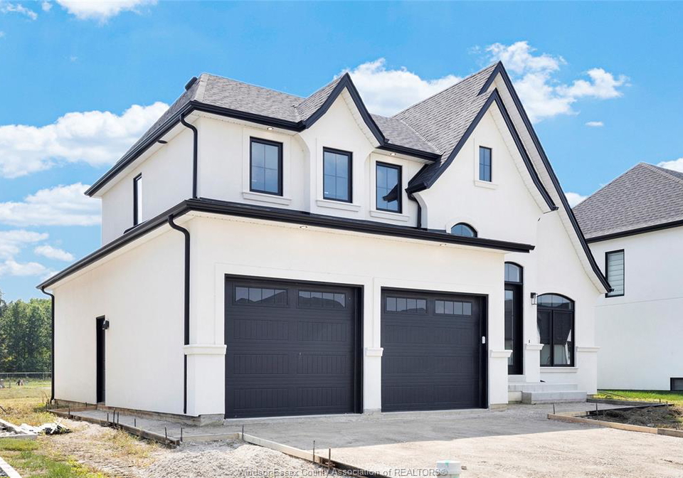 8311-annie-avenue-amherstburg-ontario-26021670