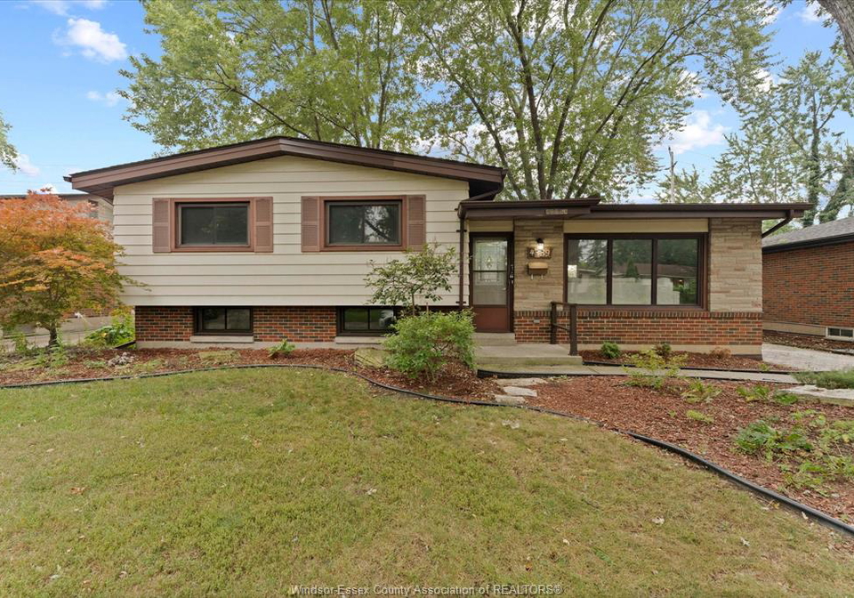 4339-ashfield-crescent-windsor-ontario-26021675