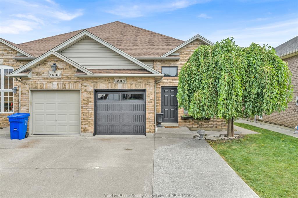 1594-heatherglen-crescent-tecumseh-ontario-26021678
