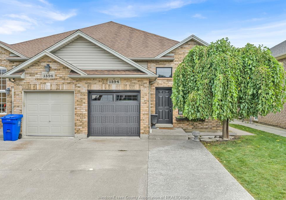 1594-heatherglen-crescent-tecumseh-ontario-26021678