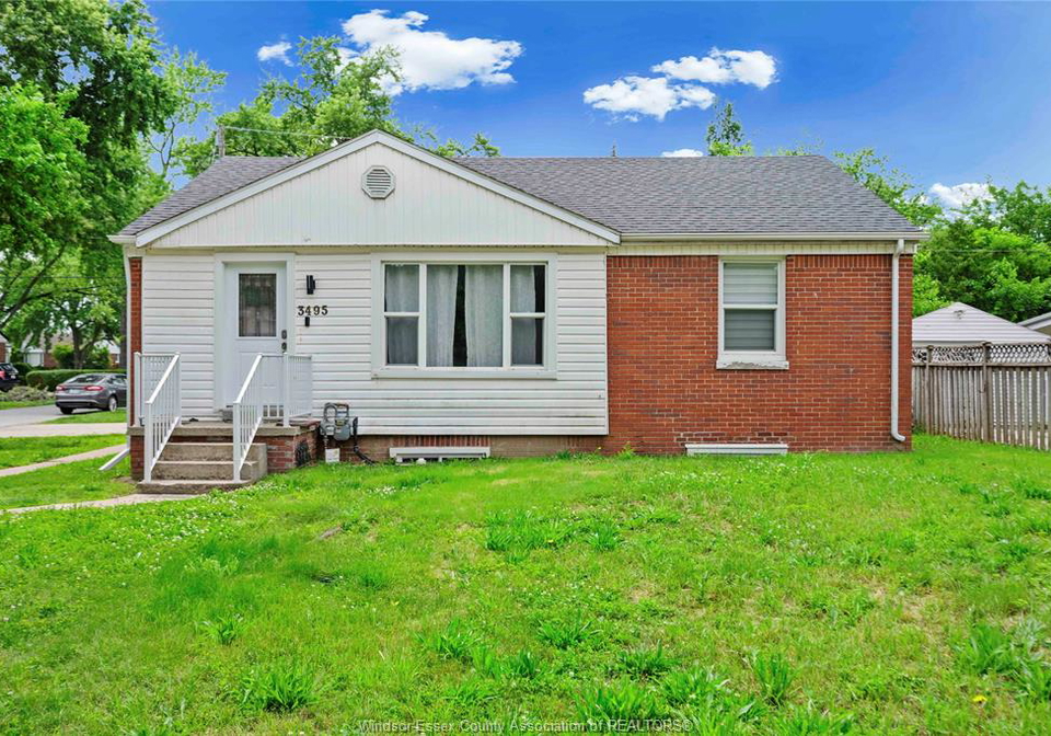 3495-longfellow-avenue-windsor-ontario-26021688