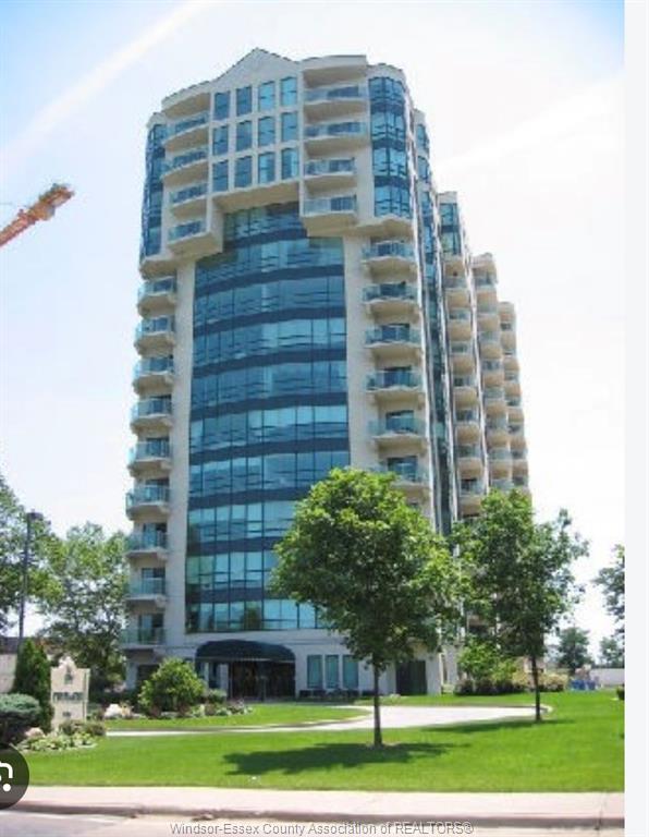 4789-riverside-drive-east-windsor-ontario-26021690