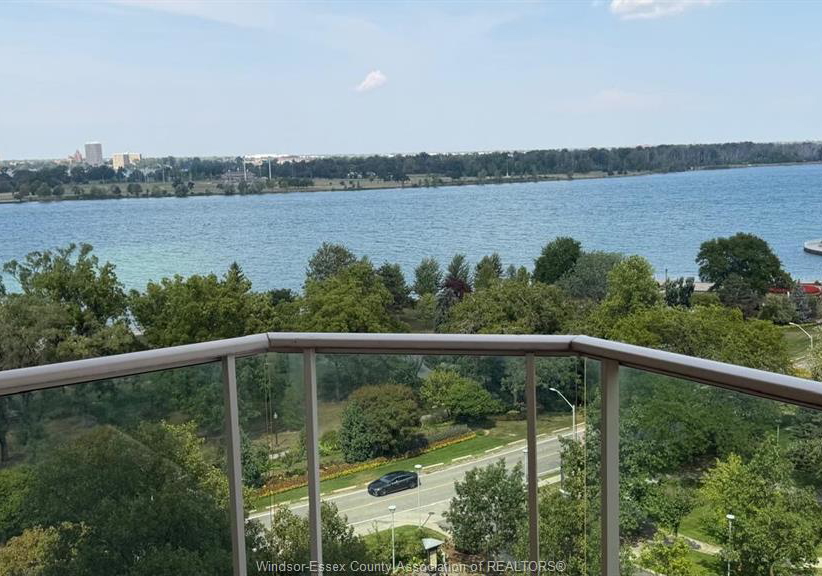4789-riverside-drive-east-windsor-ontario-26021690