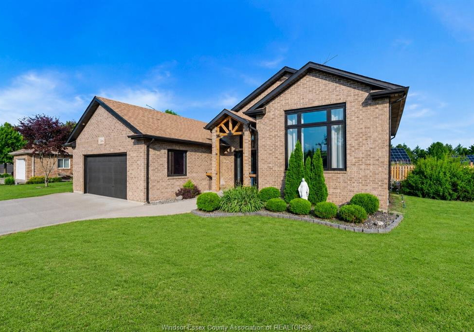 3-sara-boulevard-cottam-ontario-26021717