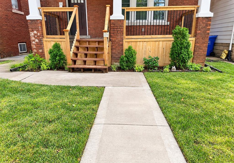 1585-church-street-windsor-ontario-26021719