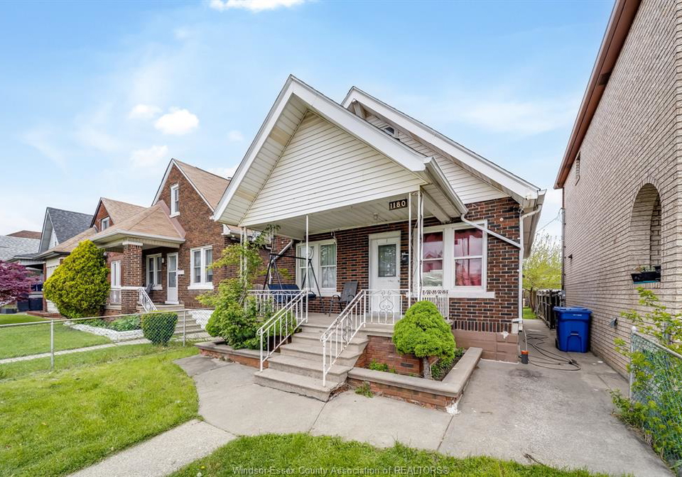1180-langlois-avenue-windsor-ontario-26021723