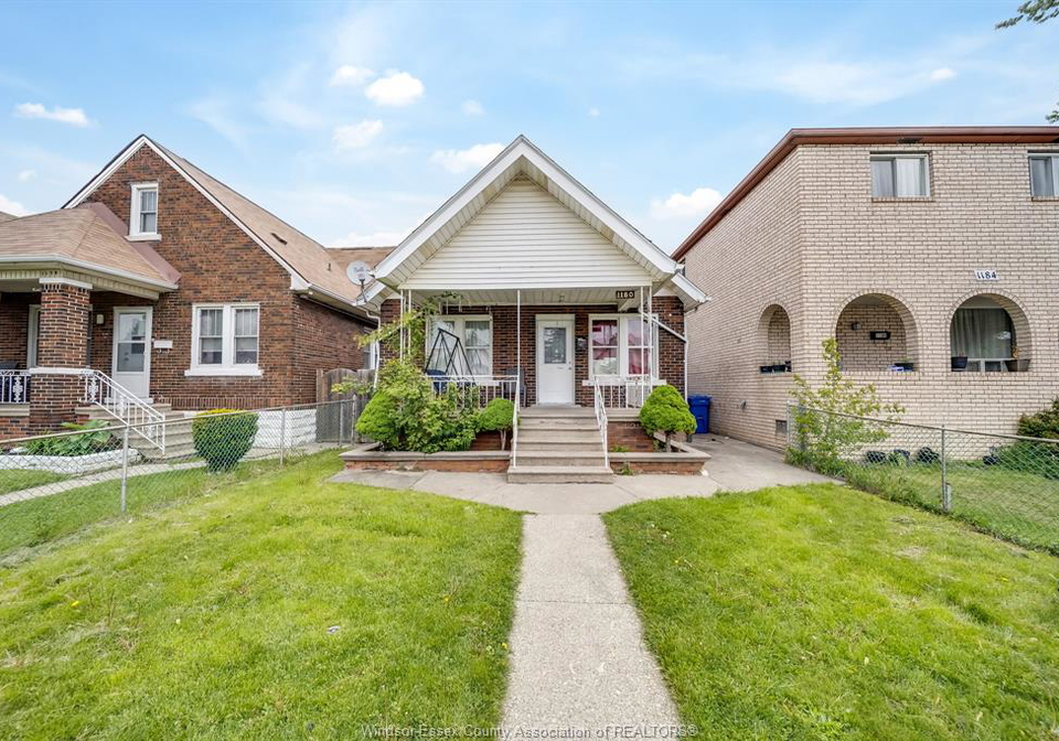 1180-langlois-avenue-windsor-ontario-26021723