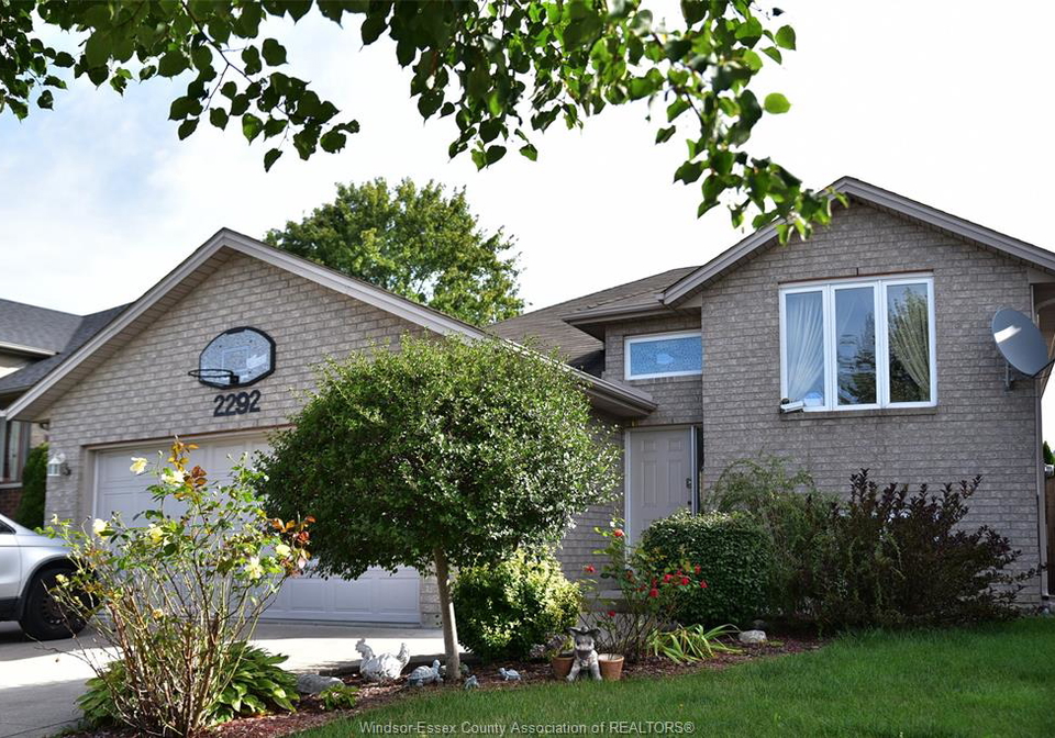 2292-askin-windsor-ontario-26021724