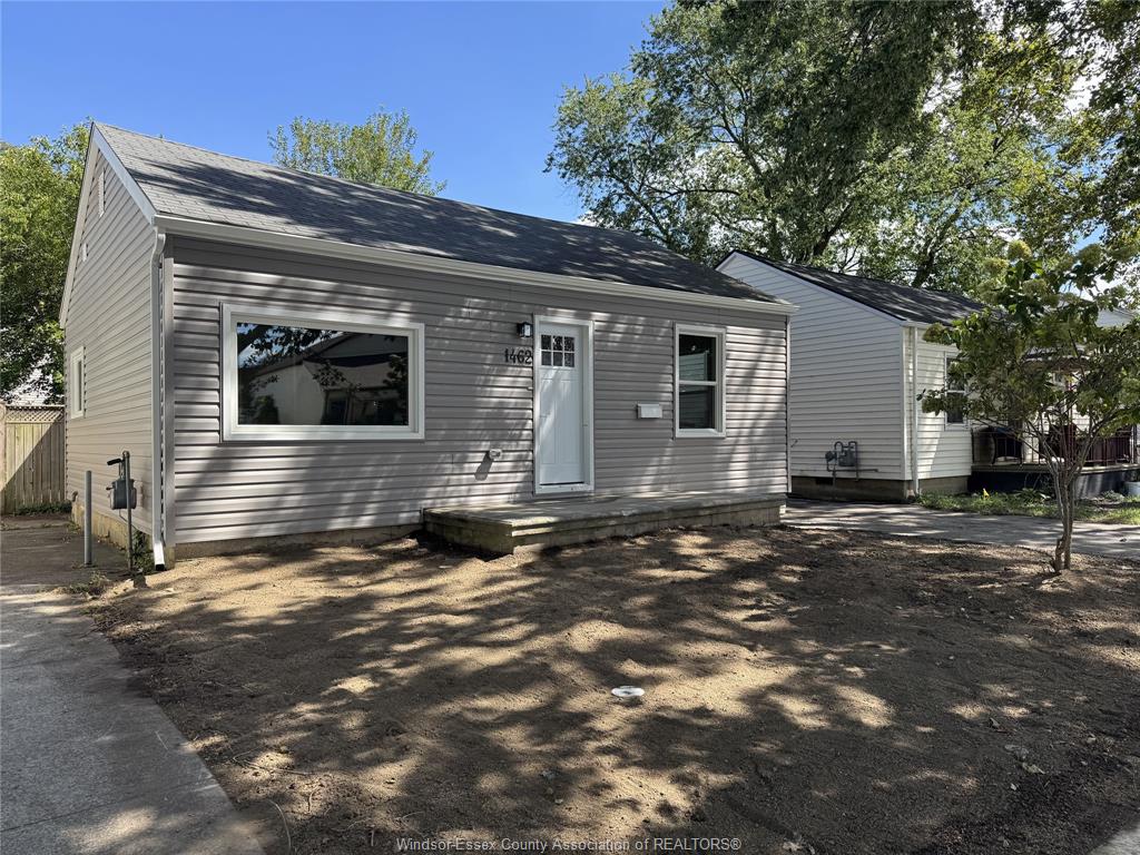 1462-labadie-windsor-ontario-26021728