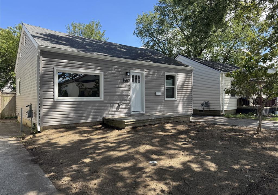 1462-labadie-windsor-ontario-26021728