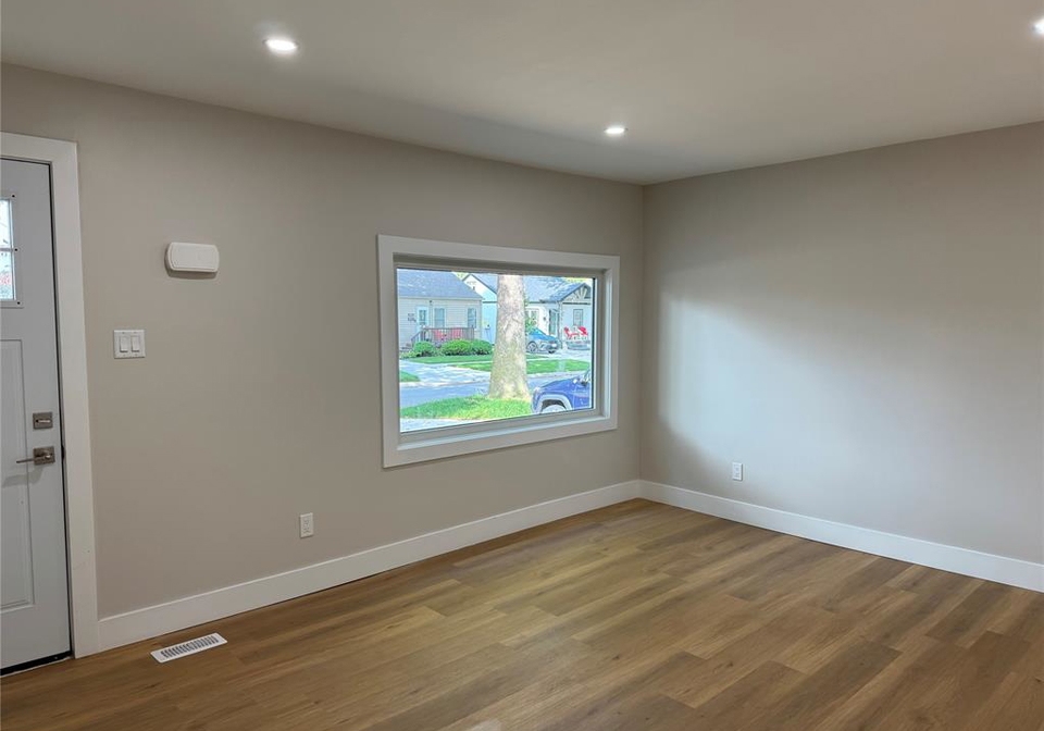 1462-labadie-windsor-ontario-26021728
