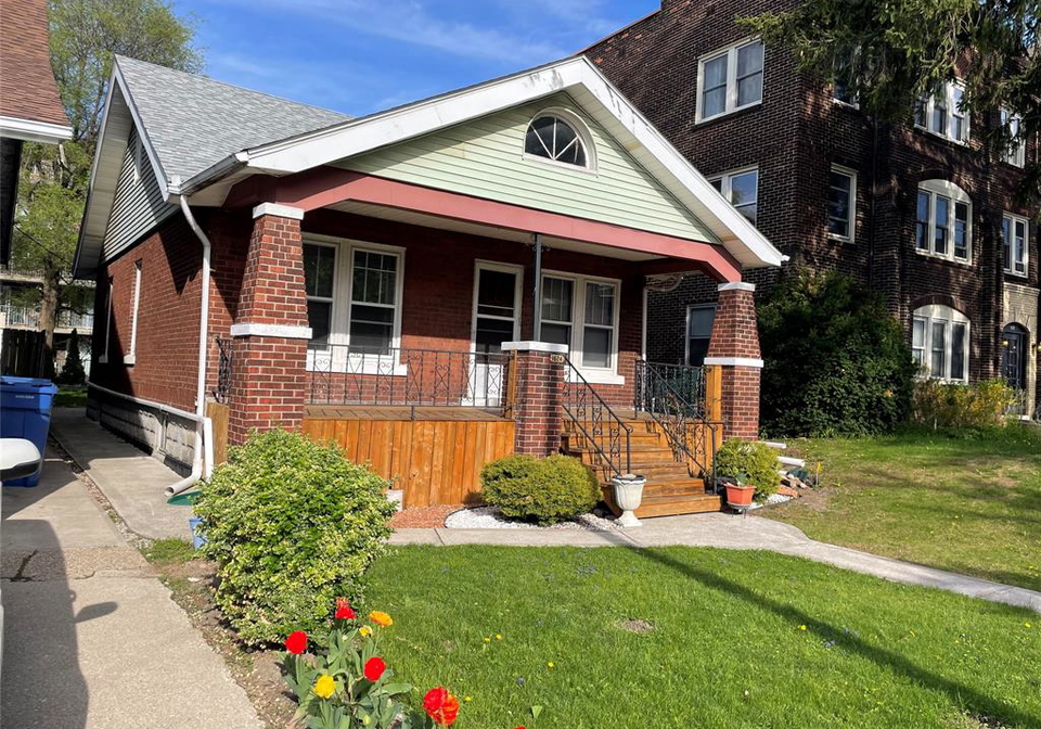 1624-goyeau-windsor-ontario-26021739