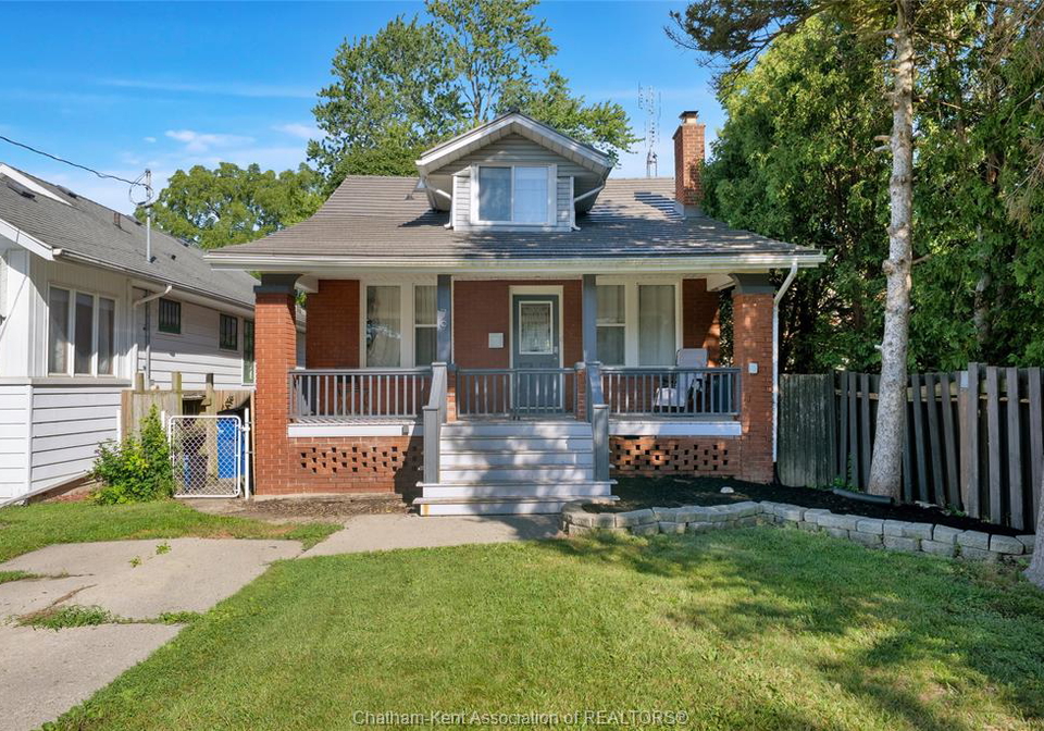 79-forest-street-chatham-ontario-26021748