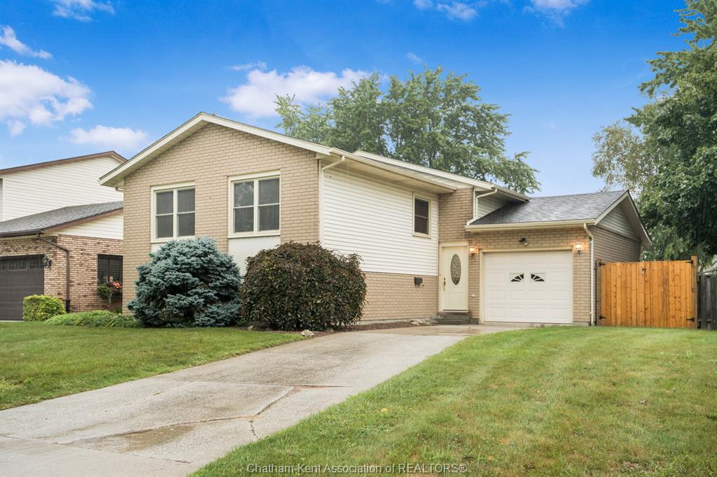 15-monarch-drive-chatham-ontario-26021764