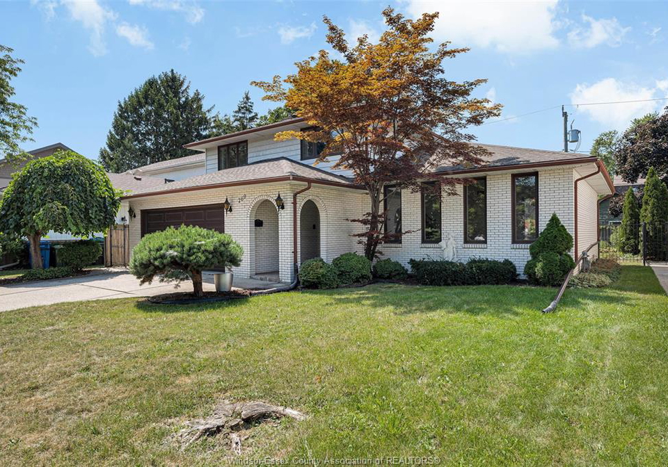 269-orchard-grove-windsor-ontario-26021772