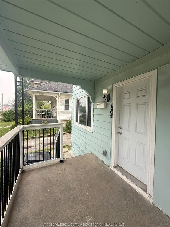 688-campbell-windsor-ontario-26021775