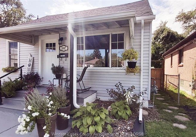 1047-esdras-avenue-windsor-ontario-26021795