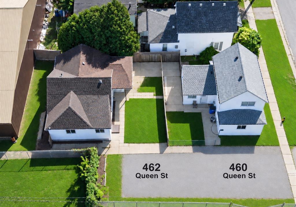 460462-queen-street-wallaceburg-ontario-26021806