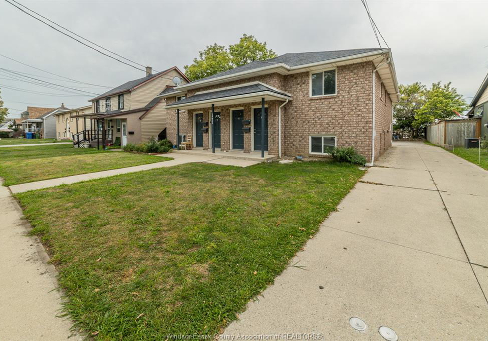 1231-high-street-windsor-ontario-26021810