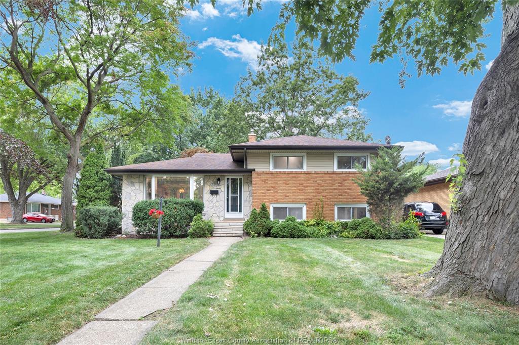 465-greendale-drive-windsor-ontario-26021814