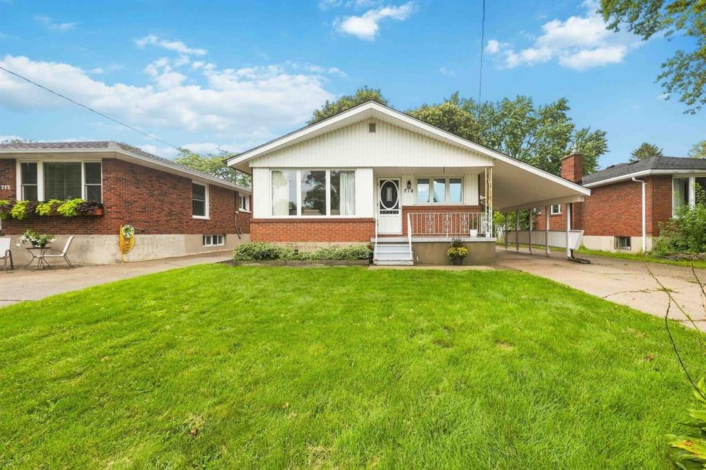 714-victoria-avenue-point-edward-ontario-26021834