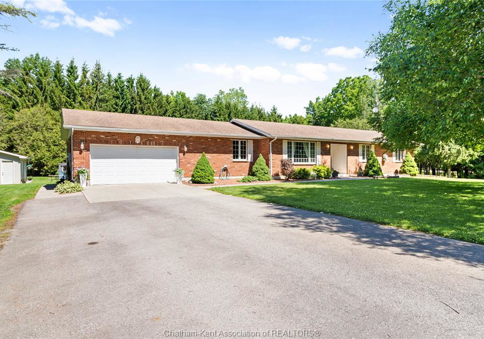 10879-sinclair-line-blenheim-ontario-26021845
