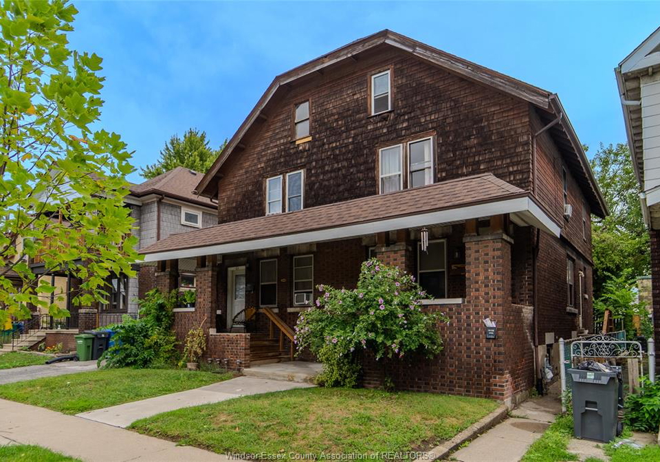 344-46-elm-avenue-windsor-ontario-26021852
