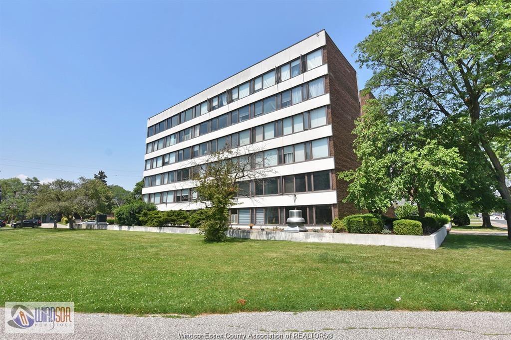 2144-pelissier-windsor-ontario-26021853