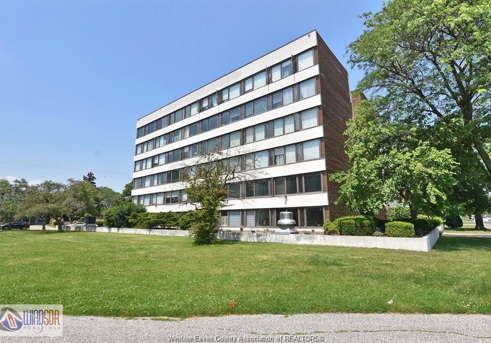 2144-pelissier-windsor-ontario-26021853