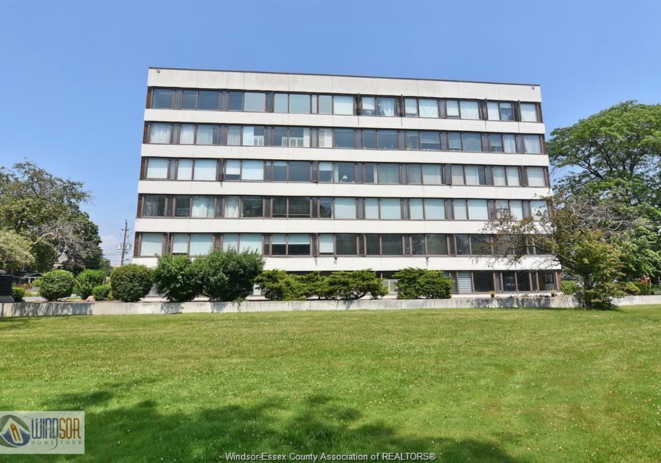 2144-pelissier-windsor-ontario-26021853