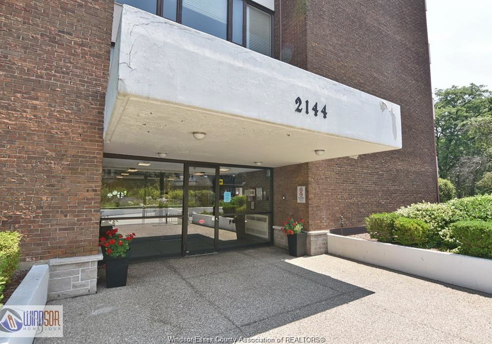 2144-pelissier-windsor-ontario-26021853