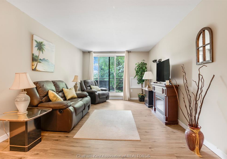 150-park-avenue-east-chatham-ontario-26021858