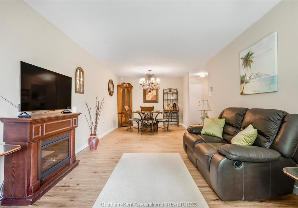 150-park-avenue-east-chatham-ontario-26021858