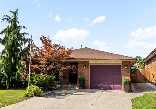 2841-garvey-crescent-windsor-ontario-26021871
