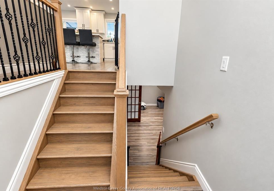 1035-treverton-crescent-windsor-ontario-26021880