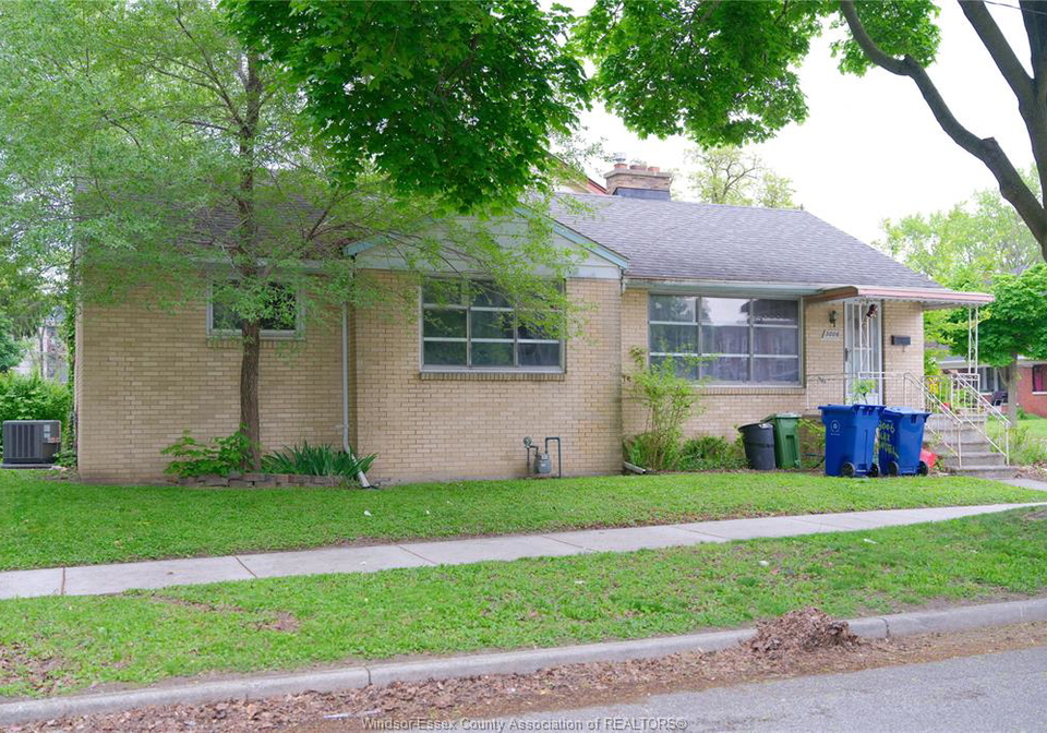3006-alexander-avenue-windsor-ontario-26021882