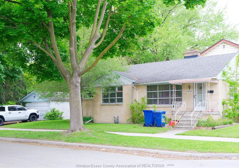 3006-alexander-avenue-windsor-ontario-26021882