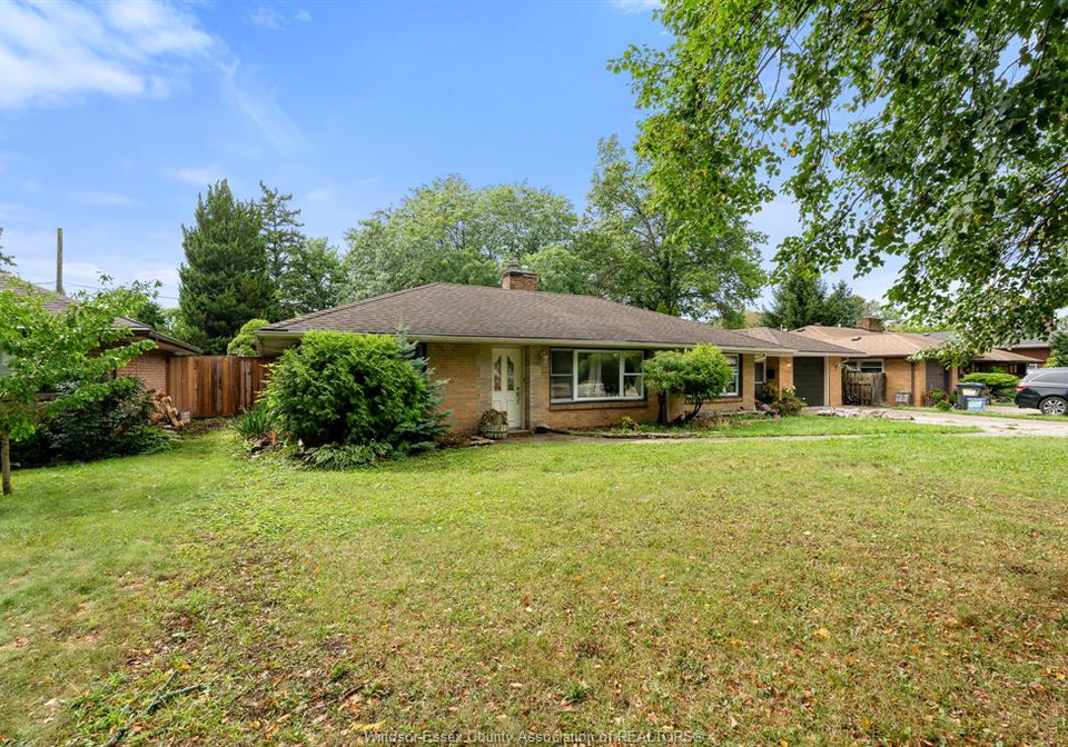 2725-buckingham-drive-windsor-ontario-26021886