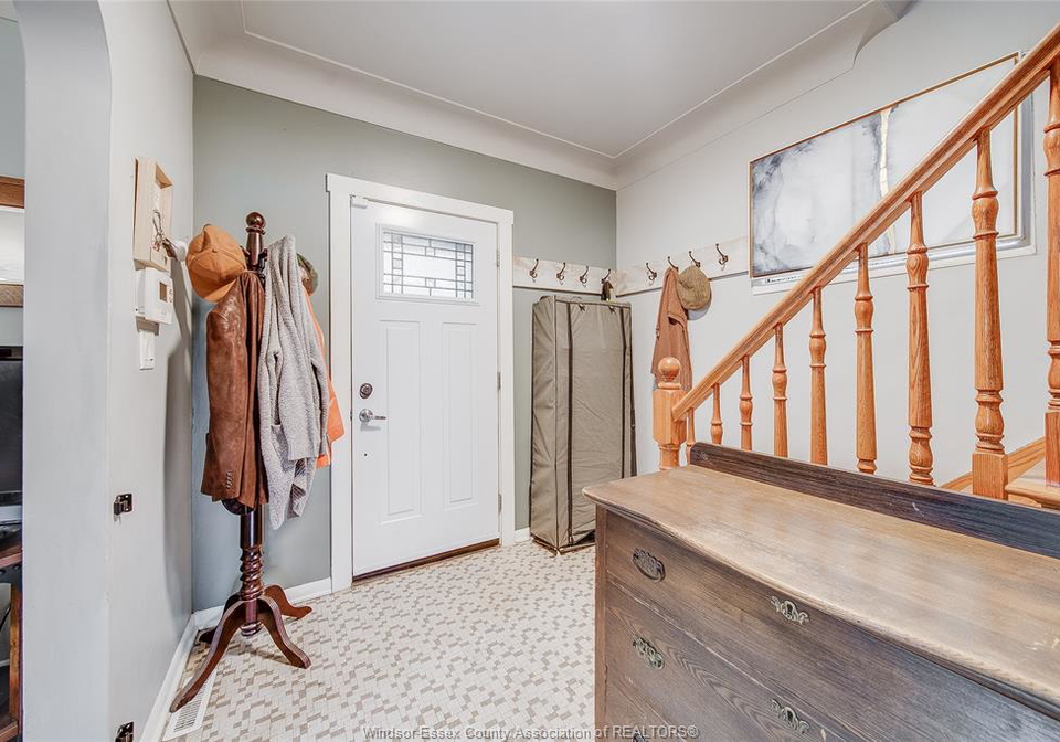 1476-moy-windsor-ontario-26021887