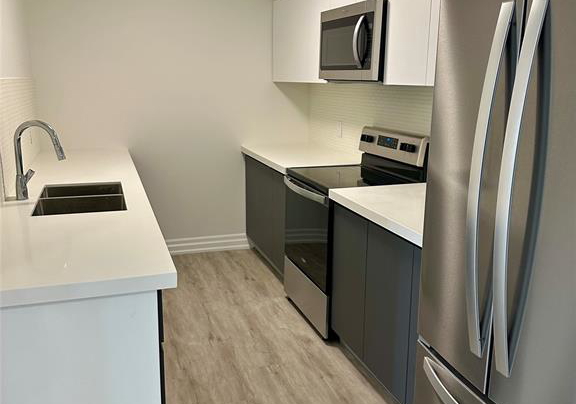 3320-stella-crescent-windsor-ontario-26021888