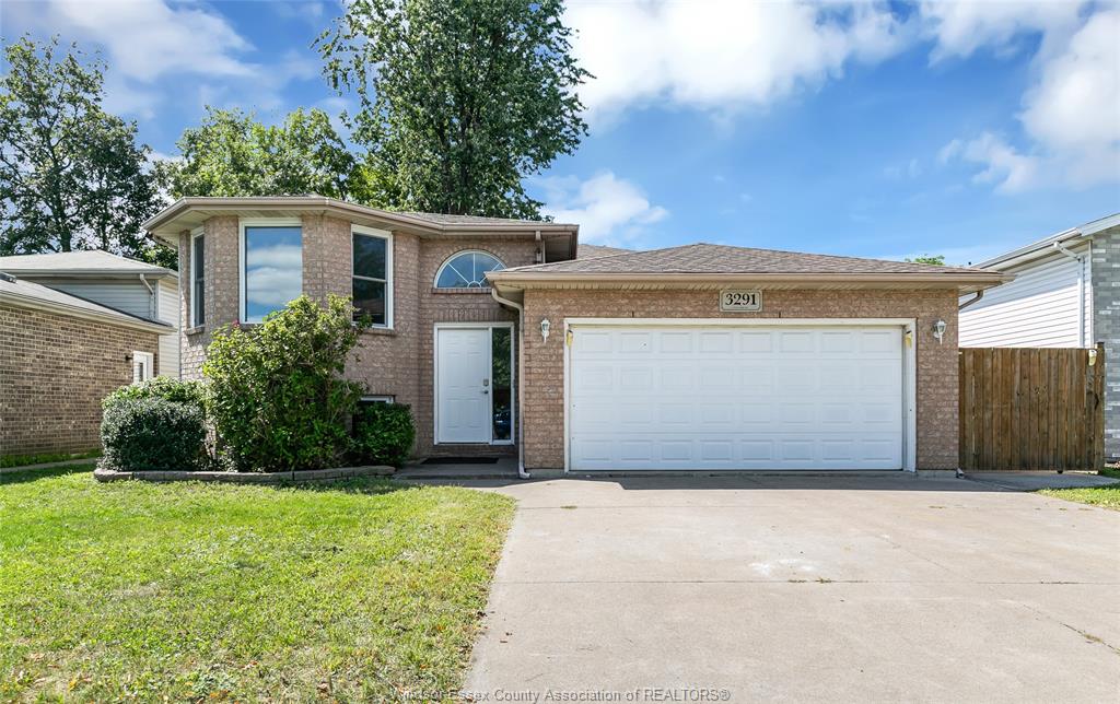 3291-conservation-drive-windsor-ontario-26021904