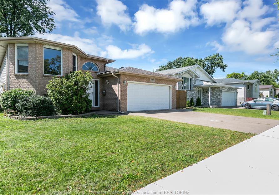 3291-conservation-drive-windsor-ontario-26021904