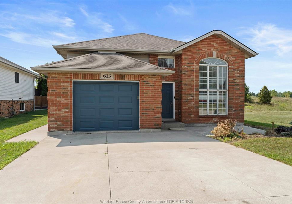 613-havens-drive-windsor-ontario-26021924