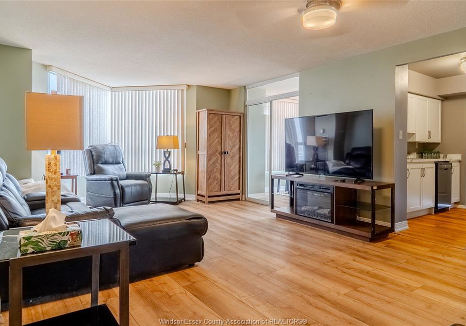 75-riverside-drive-e-windsor-ontario-26021933