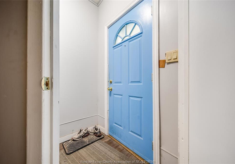 464-vera-place-windsor-ontario-26021935