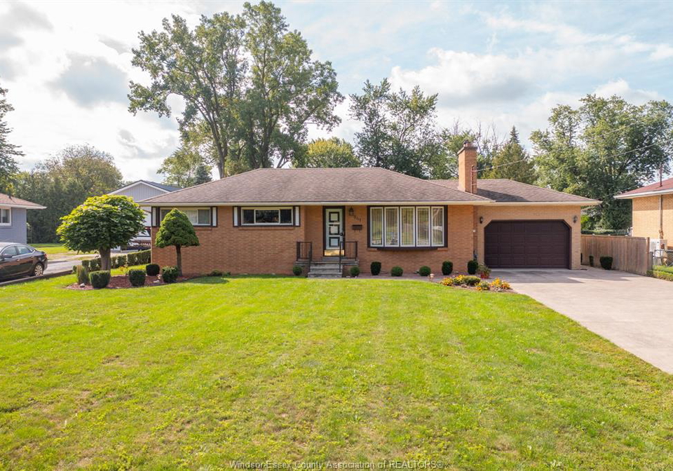 841-morand-windsor-ontario-26021936
