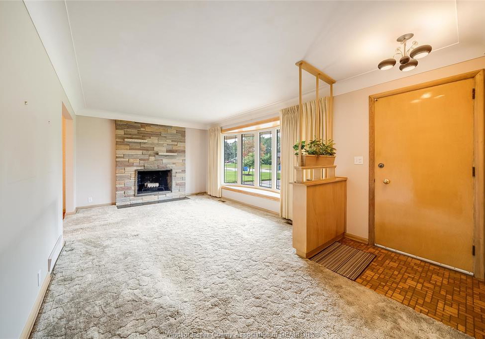 841-morand-windsor-ontario-26021936