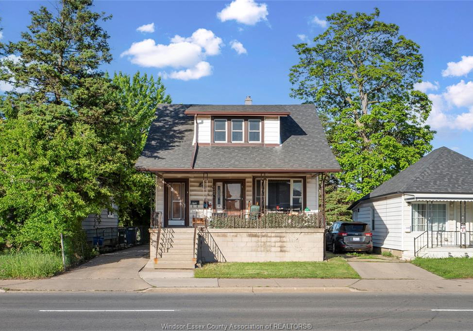 2404-howard-avenue-windsor-ontario-26021962